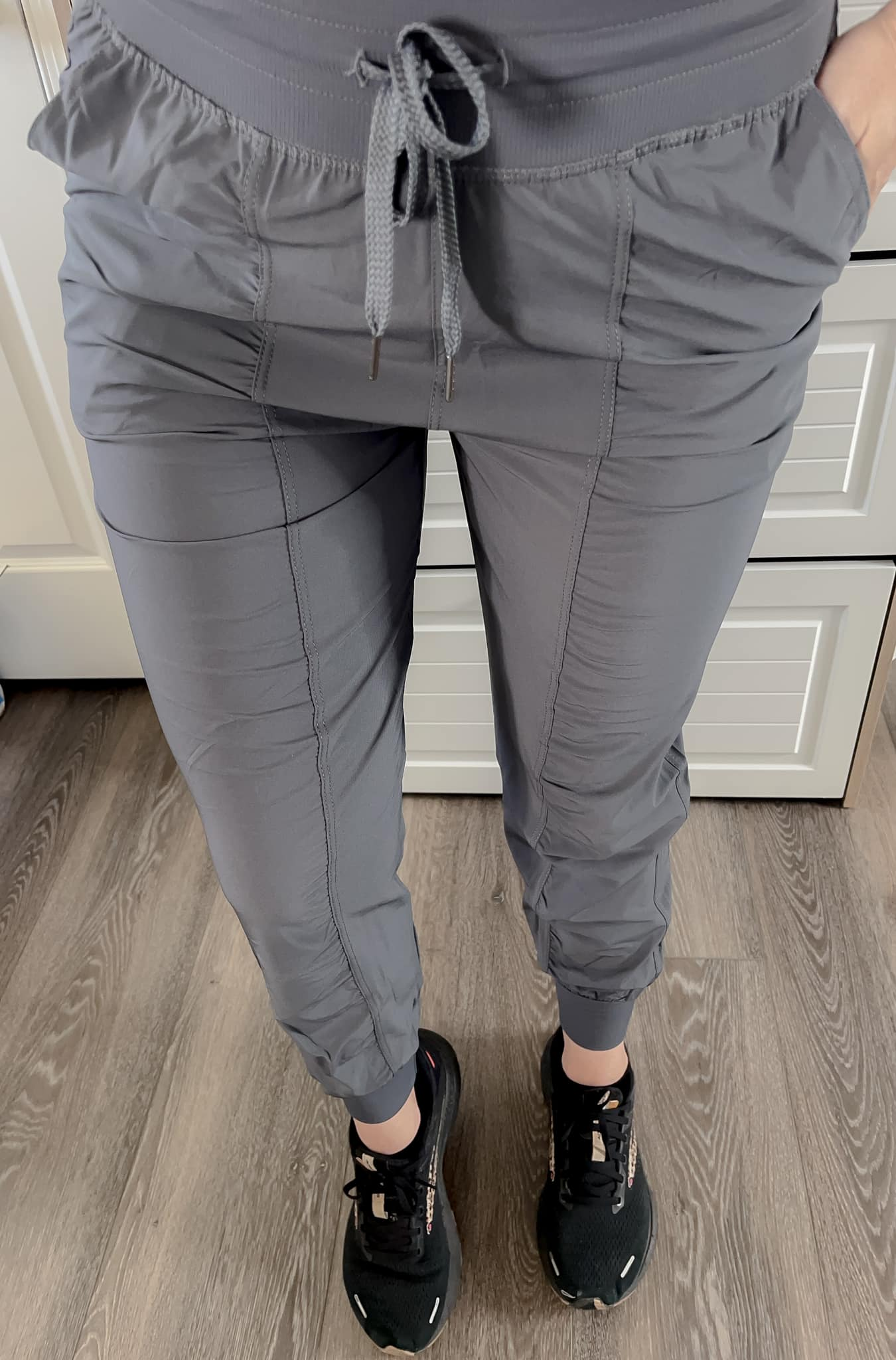 PREORDER: RERUN The Aleyna Cuffed Jogger 9.23.24